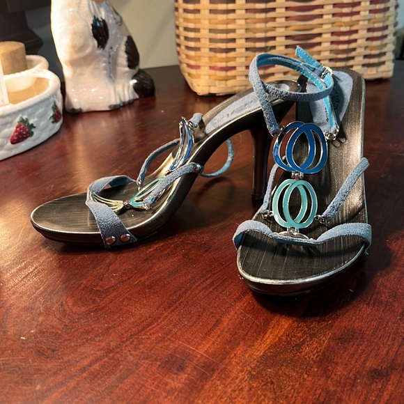 Wild Rose heels, sz 8.5m - Picture 6 of 16